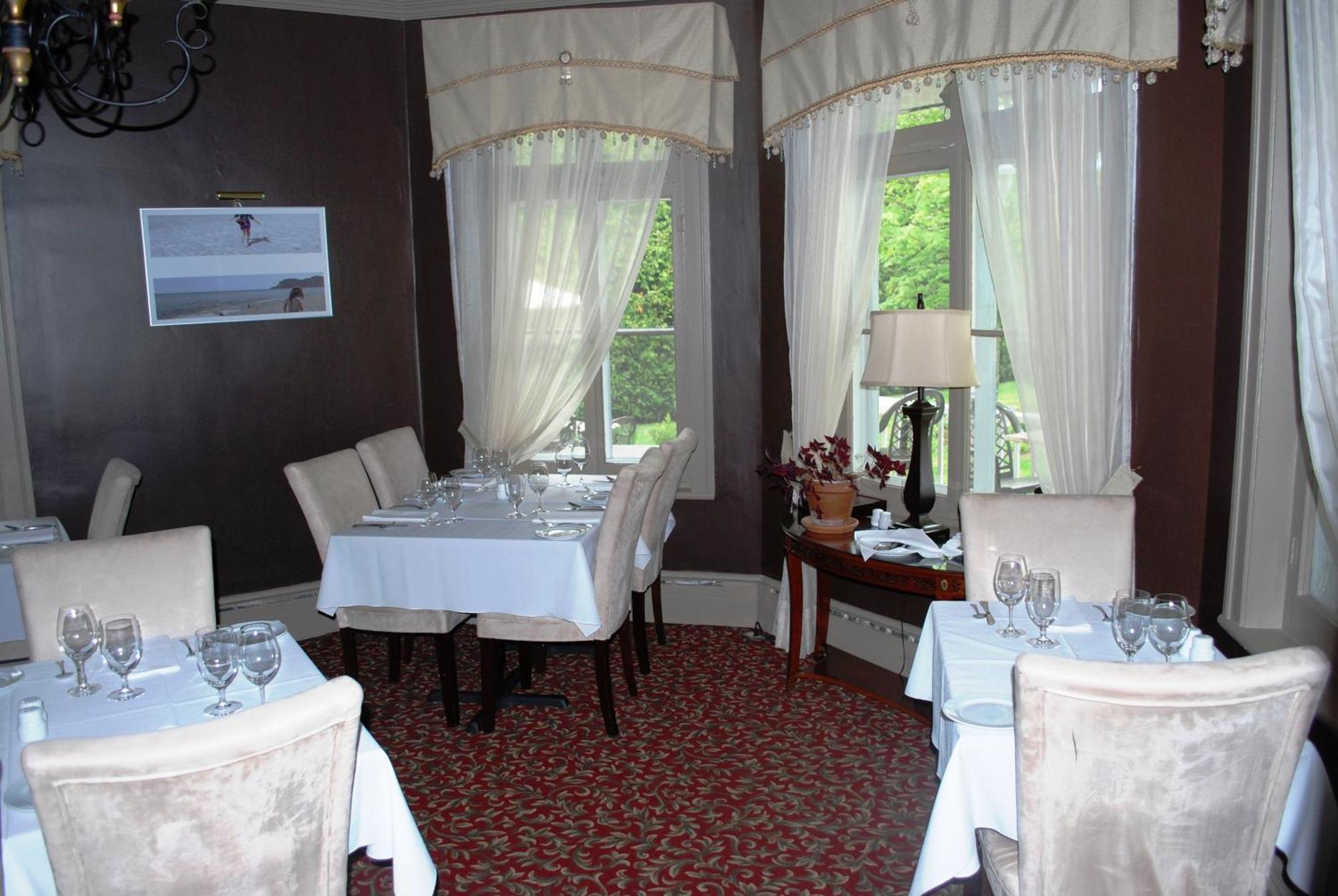 Chez Truchon Bistro-Auberge La Malbaie Bagian luar foto