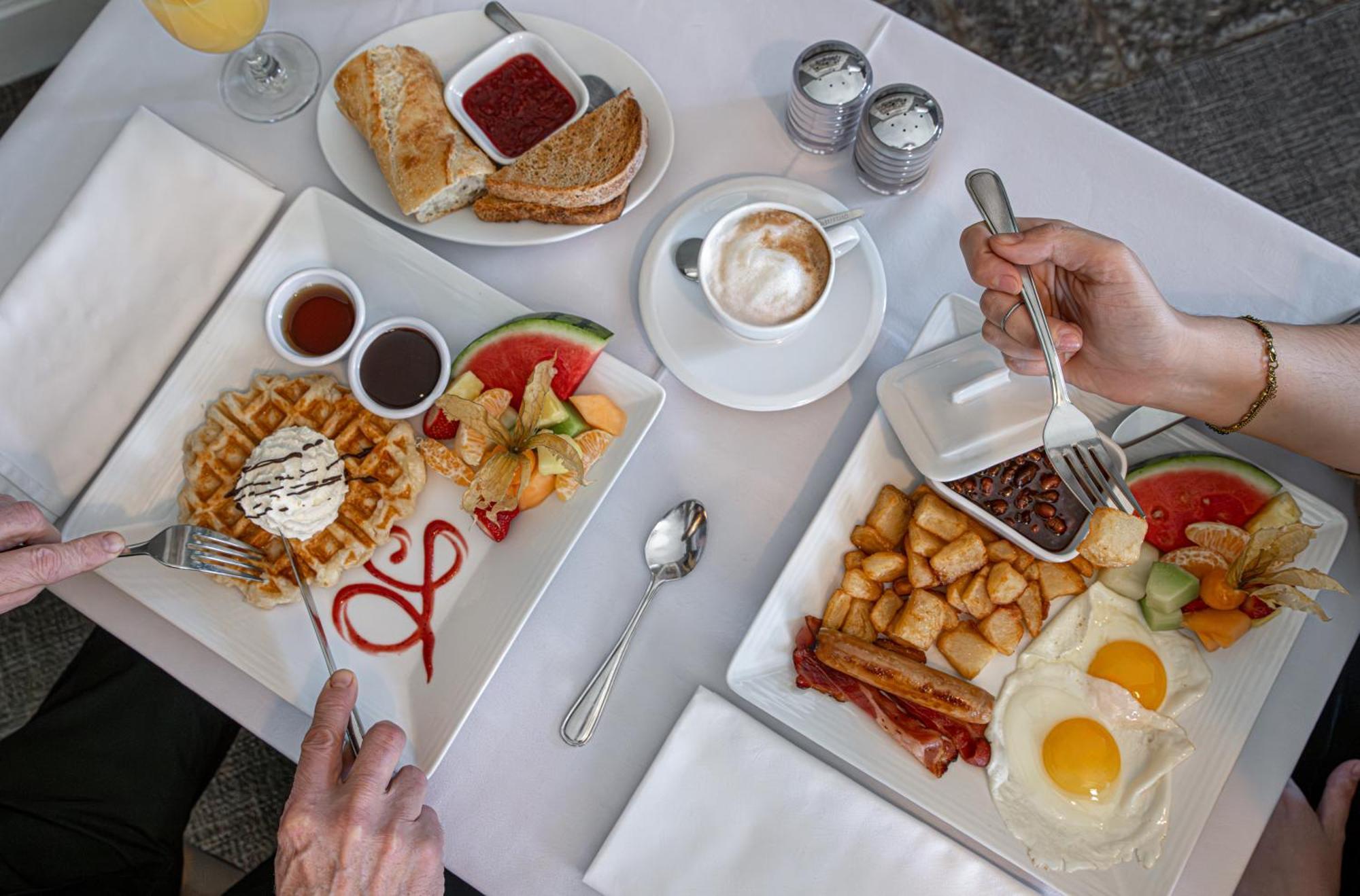 Chez Truchon Bistro-Auberge La Malbaie Bagian luar foto