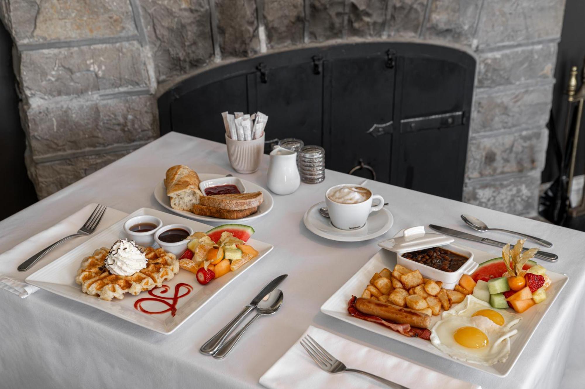 Chez Truchon Bistro-Auberge La Malbaie Bagian luar foto