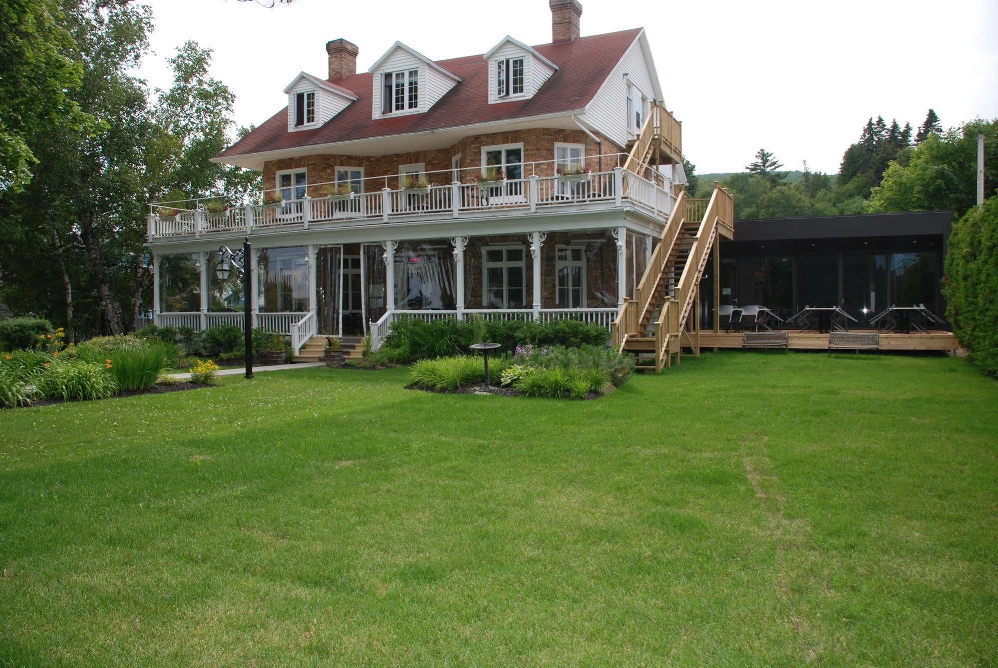 Chez Truchon Bistro-Auberge La Malbaie Bagian luar foto